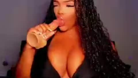 MayBabi online show from July 14, 11:38 am