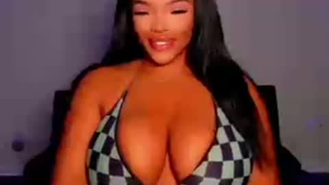 MayBabi online show from August 3, 10:43 am
