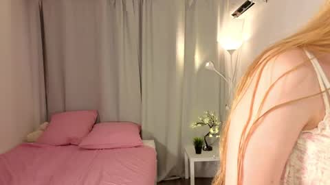 Alice online show from June 4, 4:13 pm