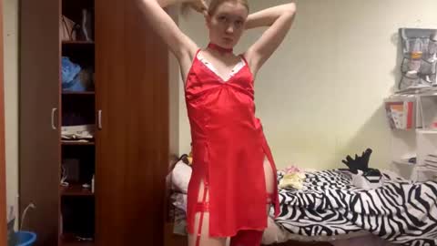 Lola online show from October 19, 12:39 pm