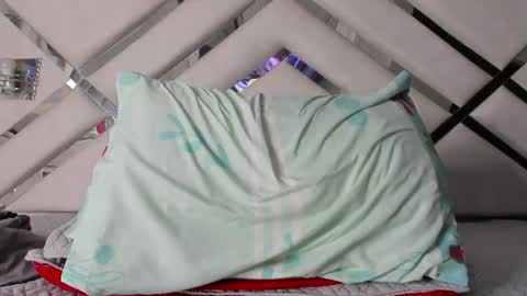 Maybelline69 online show from July 8, 4:50 am