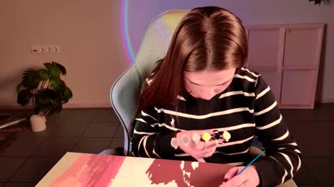 maybloom_ online show from November 6, 10:49 am