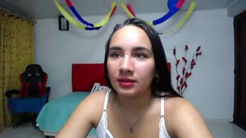 Maylin  online show from June 22, 3:08 am