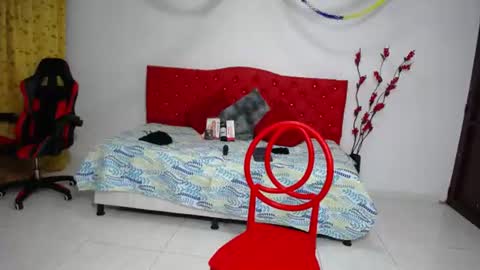 Maylin  online show from June 25, 5:12 am