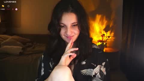 Snapshot of maymary_ chatting on October 22, 6:24 am Mary . online show from October 22, 6:24 am