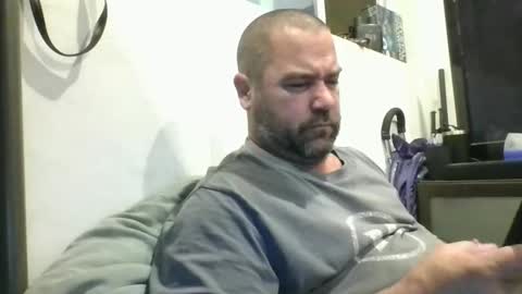 Snapshot of mayoramx chatting on March 26, 3:01 am Dad bod 43 online show from March 26, 3:01 am
