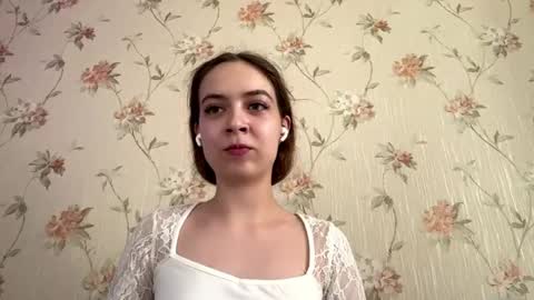 Lily  online show from June 3, 9:56 am