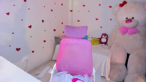 may online show from February 17, 9:32 pm