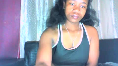 mayrah online show from October 6, 8:50 pm