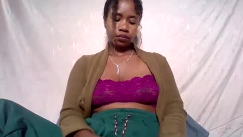 mayrah online show from March 11, 6:08 am