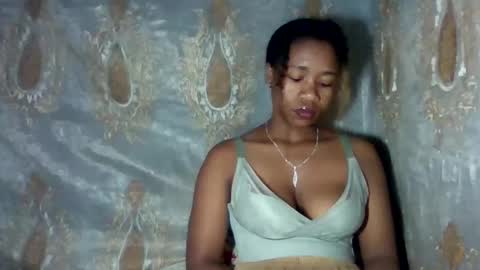 mayrah online show from March 14, 6:08 am