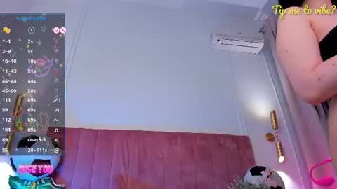 Snapshot of mayzzi chatting on June 25, 7:07 pm MayaLevi online show from June 25, 7:07 pm