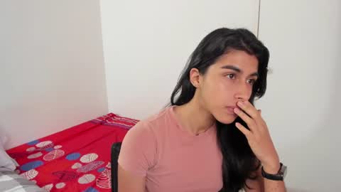 Snapshot of mazikeen_18 chatting on June 10, 1:43 pm mazikeen_18 online show from June 10, 1:43 pm