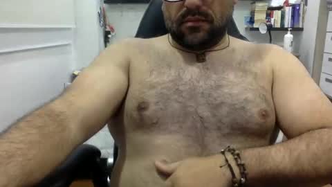 Snapshot of mbotve chatting on November 9, 4:55 am VzlaMan online show from November 9, 4:55 am