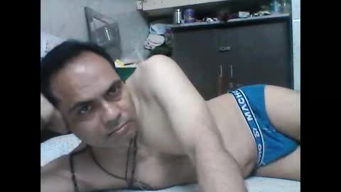 Snapshot of mcaraj2 chatting on May 1, 7:29 pm mcaraj2 online show from May 1, 7:29 pm