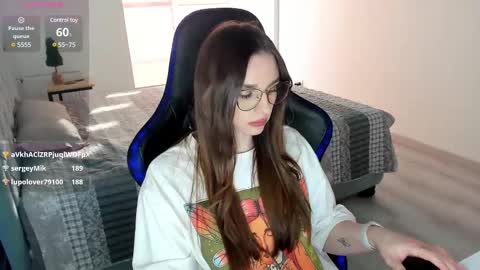 Snapshot of mcfly_11 chatting on February 9, 8:11 am mcfly_11 online show from February 9, 8:11 am