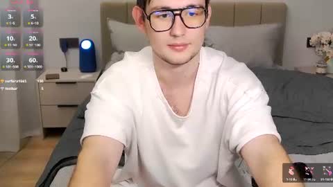 Snapshot of mclovin7355 chatting on June 18, 8:13 pm McLovin online show from June 18, 8:13 pm