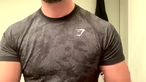 Snapshot of mcr8080 chatting on January 26, 7:42 am mcr8080 online show from January 26, 7:42 am