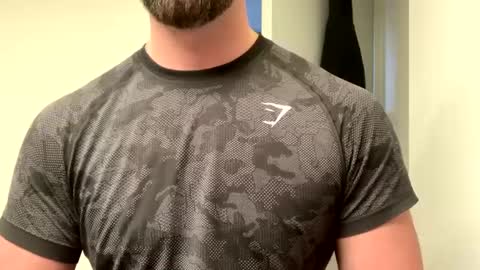 Snapshot of mcr8080 chatting on February 2, 8:35 am mcr8080 online show from February 2, 8:35 am