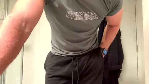 Snapshot of mcr8080 chatting on February 26, 5:17 pm mcr8080 online show from February 26, 5:17 pm