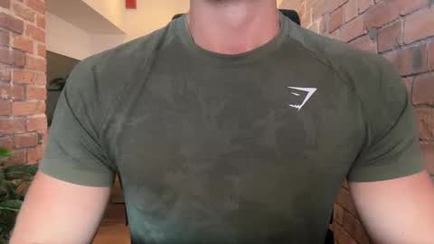 Snapshot of mcr8080 chatting on September 13, 9:31 am mcr8080 online show from September 13, 9:31 am