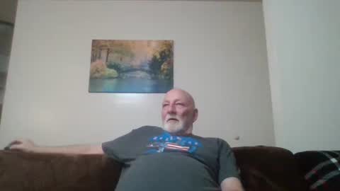 Snapshot of mdane99 chatting on December 26, 11:24 pm mdane99 online show from December 26, 11:24 pm