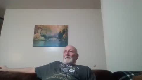 Snapshot of mdane99 chatting on December 30, 1:58 am mdane99 online show from December 30, 1:58 am