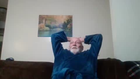 Snapshot of mdane99 chatting on December 31, 1:36 am mdane99 online show from December 31, 1:36 am