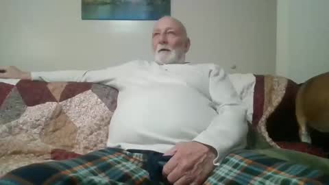 Snapshot of mdane99 chatting on January 6, 2:04 am mdane99 online show from January 6, 2:04 am