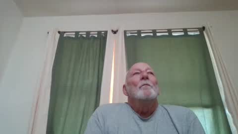 Snapshot of mdane99 chatting on October 29, 7:15 pm mdane99 online show from October 29, 7:15 pm