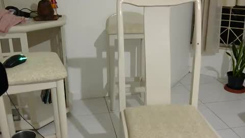 Snapshot of mdbisc chatting on December 21, 12:29 am mdbisc online show from December 21, 12:29 am