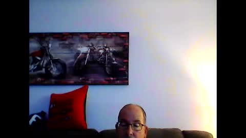 Snapshot of meathome3 chatting on November 14, 5:11 pm me at home online show from November 14, 5:11 pm