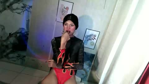 mea online show from April 23, 12:29 pm