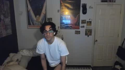 Snapshot of mechaf chatting on November 1, 6:15 am Late Night Video Games  Art online show from November 1, 6:15 am