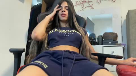 Snapshot of meclarityxxx chatting on March 9, 7:48 pm   online show from March 9, 7:48 pm