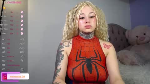 Snapshot of medusa_20 chatting on December 23, 8:11 am Johana online show from December 23, 8:11 am