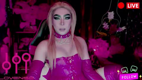 THE QUEEN ALPHA   Queen Medusa Prey online show from March 12, 12:06 am