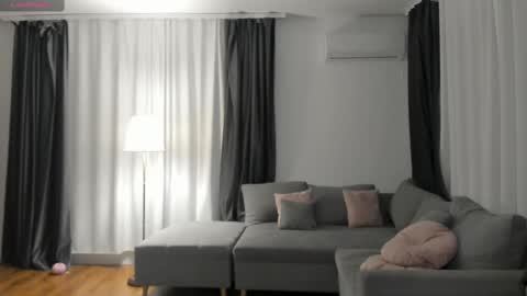 MedussaEyes online show from February 28, 10:50 pm