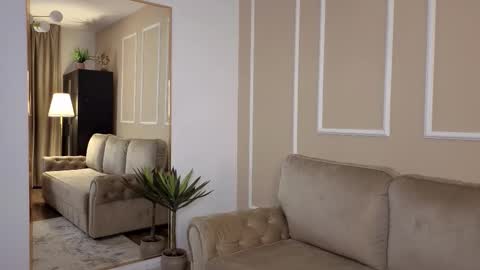 MedussaEyes online show from September 21, 7:59 pm