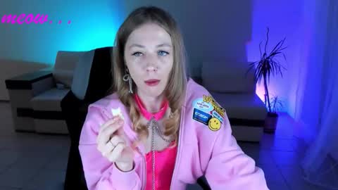 Sweet Meow nonude online show from October 15, 1:28 am