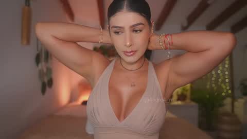 Andrea  online show from October 5, 11:41 am