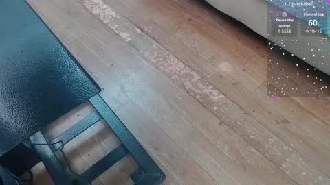 Meegan Dolce online show from November 17, 7:19 pm