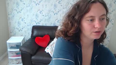 Meeka Peeka online show from February 24, 1:09 pm