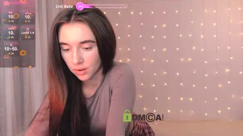 Snapshot of meewie chatting on October 24, 1:51 pm Polly online show from October 24, 1:51 pm