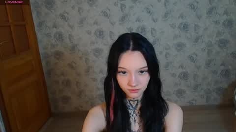 Snapshot of mefwhore chatting on March 11, 7:04 am mefwhOre online show from March 11, 7:04 am