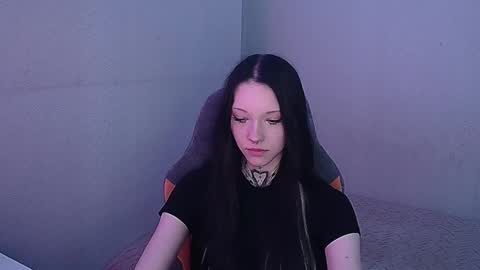 Snapshot of mefwhore chatting on October 1, 5:08 pm mefwhOre online show from October 1, 5:08 pm