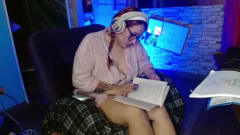 megan online show from November 23, 6:02 am