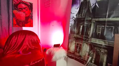 Snapshot of megan__roouse chatting on October 11, 3:06 am Megan online show from October 11, 3:06 am