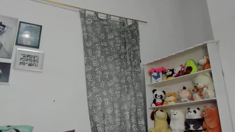 M E G A N online show from February 9, 4:44 pm