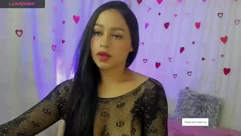 Snapshot of megan_anderson7 chatting on February 21, 11:10 pm Megan Anderson online show from February 21, 11:10 pm